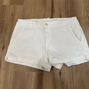 200000	Womens	Short	American Eagle	Super Stretch	White	12		Like New